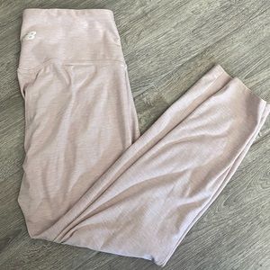 New Balance ankle leggings in light pink size S